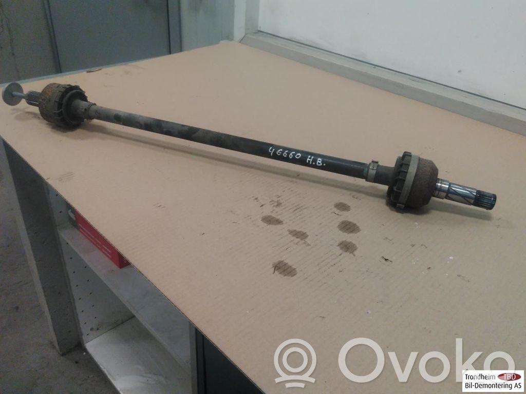 Volvo XC40 Eje de transmisión trasero 