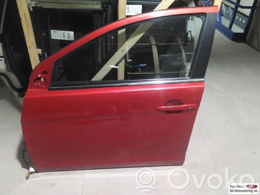 Puerta delantera   5700A557,5700A557
