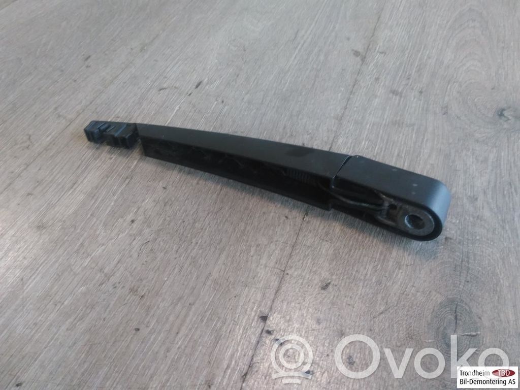 Renault Kadjar Ramię wycieraczki szyby tylnej 