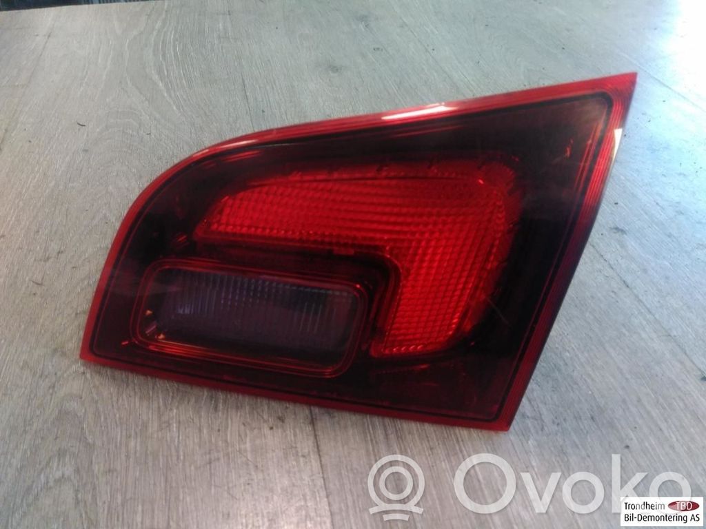 Opel Astra J Lampă spate în caroserie 