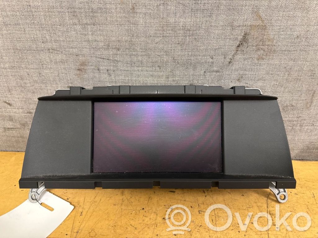 BMW X3 F25 Panel radia 