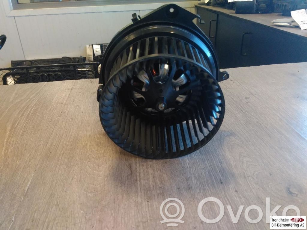 Skoda Enyaq iV Ventilator aerotermă