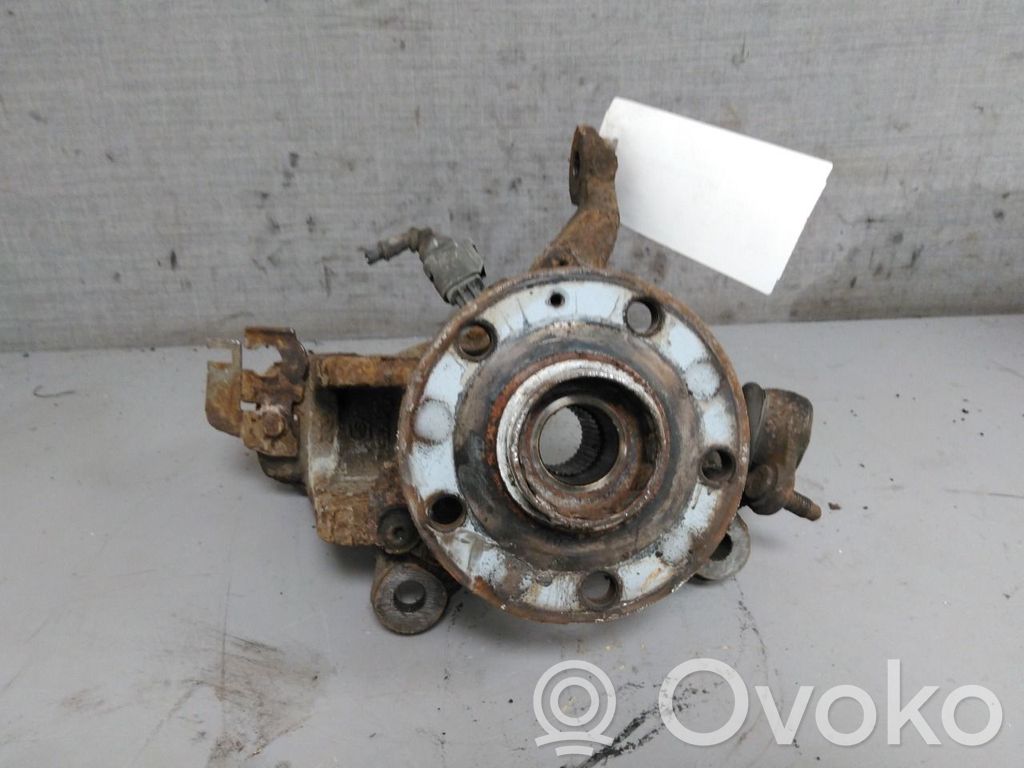 Volkswagen Caddy Achsschenkel vorne 