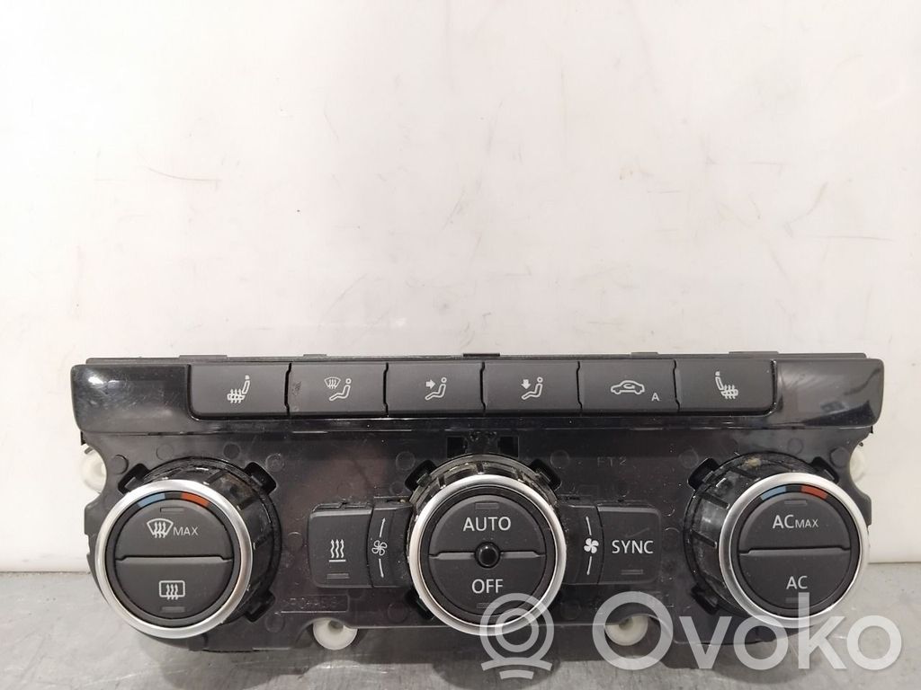 Volkswagen PASSAT B7 Panel klimatyzacji / Ogrzewania 