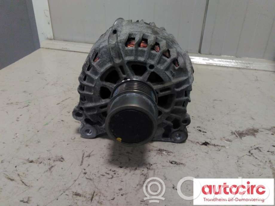 Volkswagen Golf VII Ģenerators 