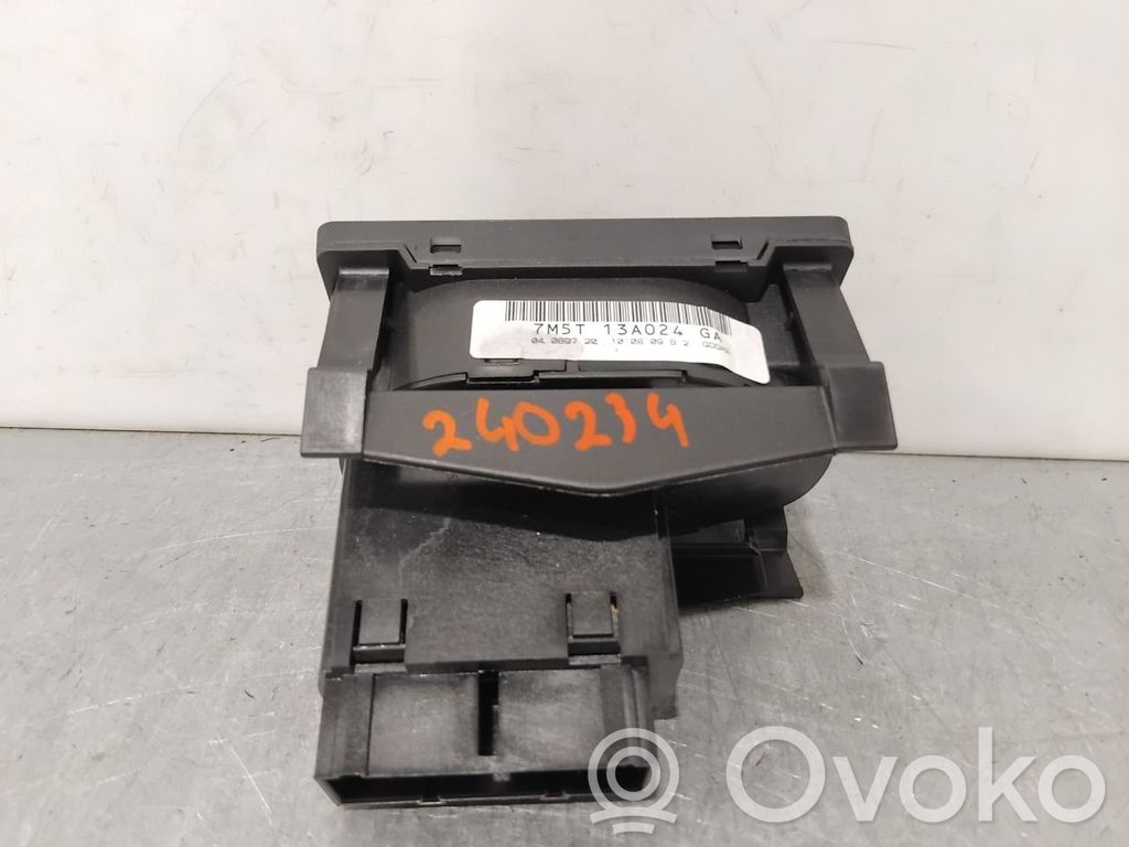 Light switch   1429654,7M5T13A024GA,7M5T13A024GA,1429654,7M5T13A024GA