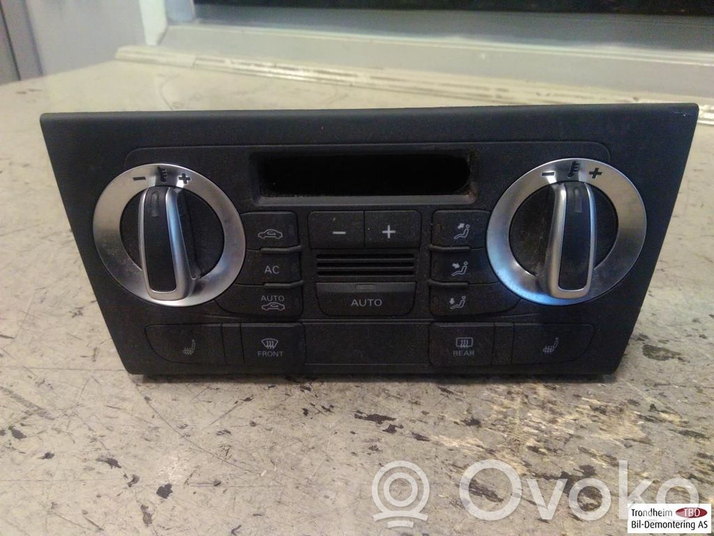 Audi Q3 8U Console centrale, commande chauffage/clim 