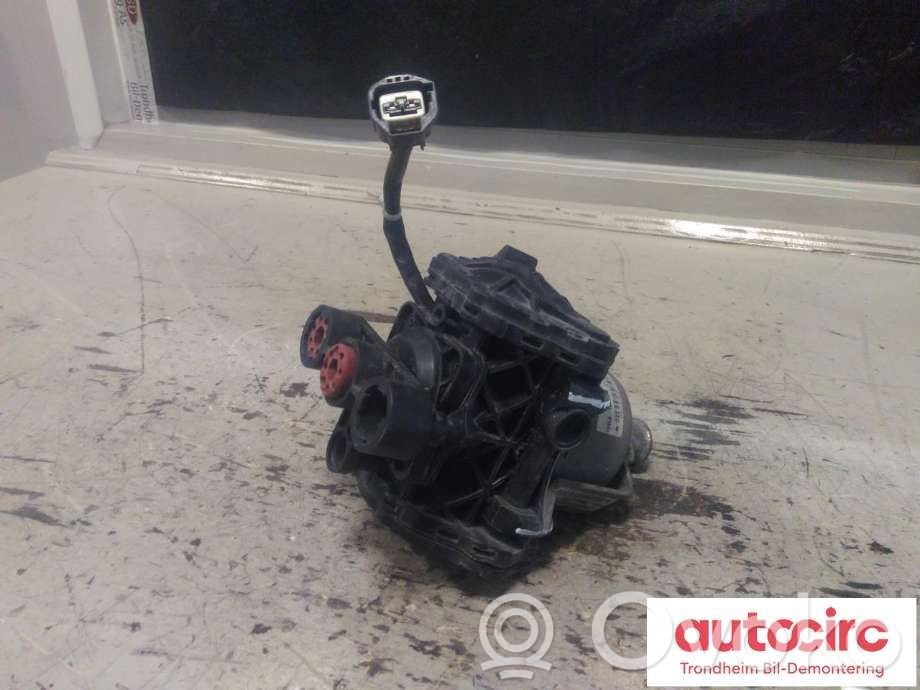 Tesla Model S Bomba de vacío 