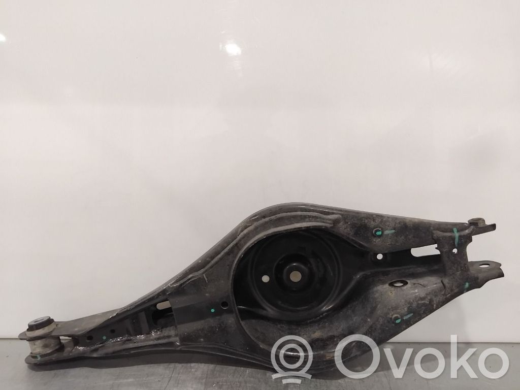 Volvo XC40 Wahacz tylny 