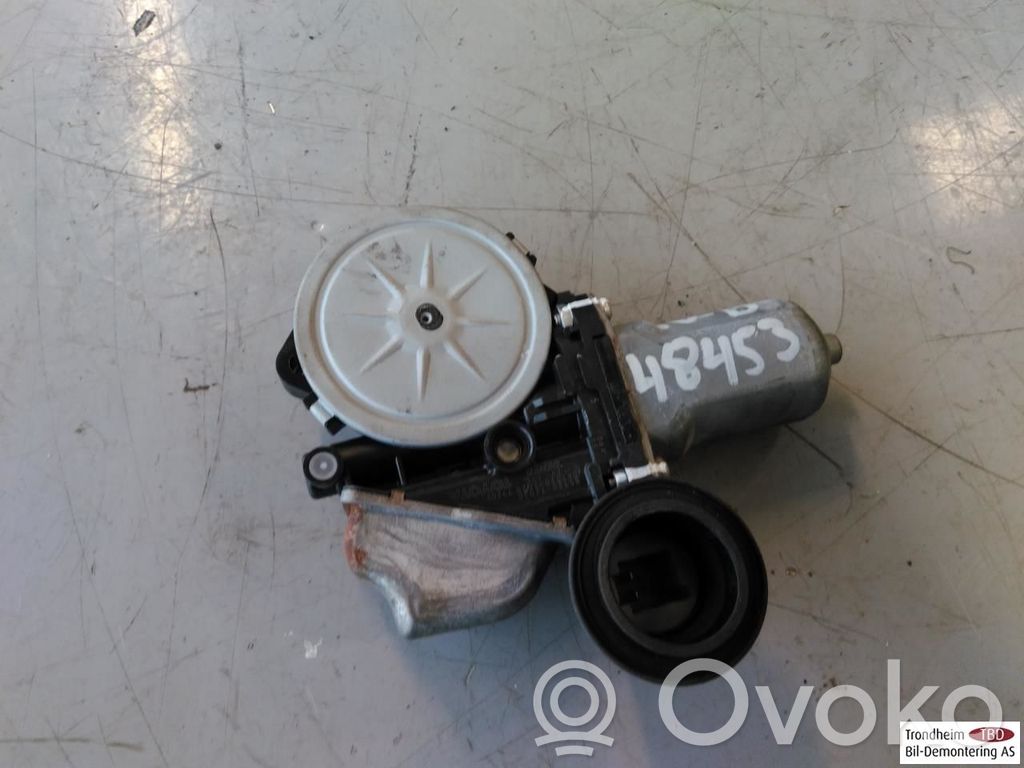 Toyota Prius (XW30) Motor macara geam ușă spate 