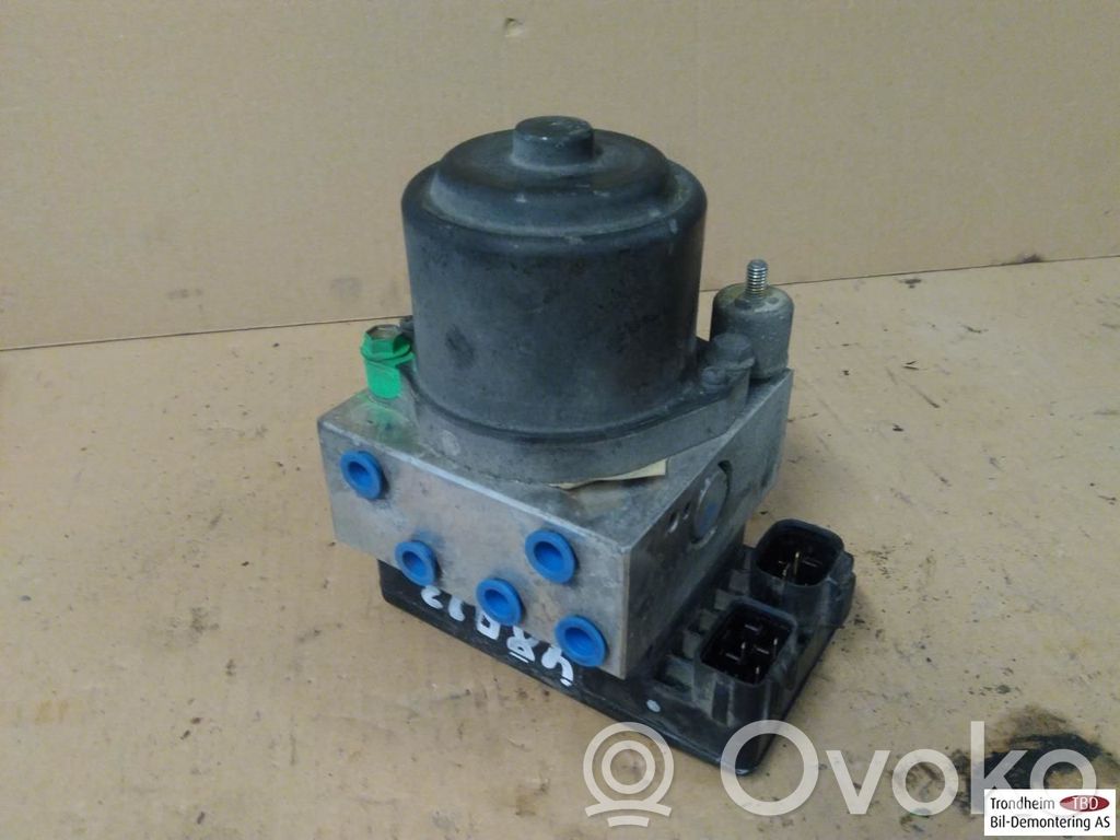 Toyota Land Cruiser (HDJ90) ABS-pumppu 