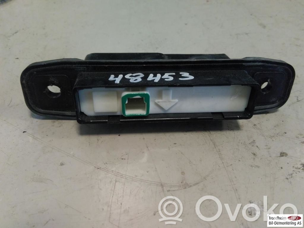 Toyota Prius (XW30) Tailgate opening switch 