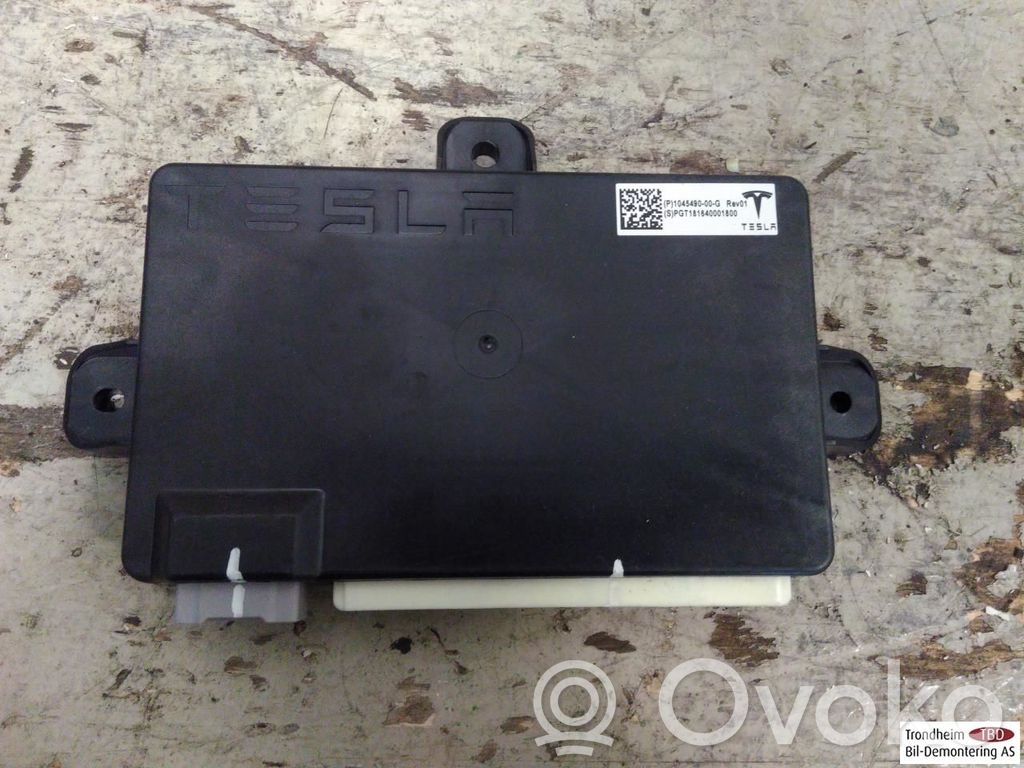 Tesla Model X Door control unit/module 