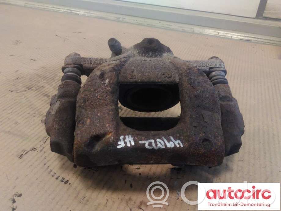 Toyota Avensis T270 Etujarrusatula 