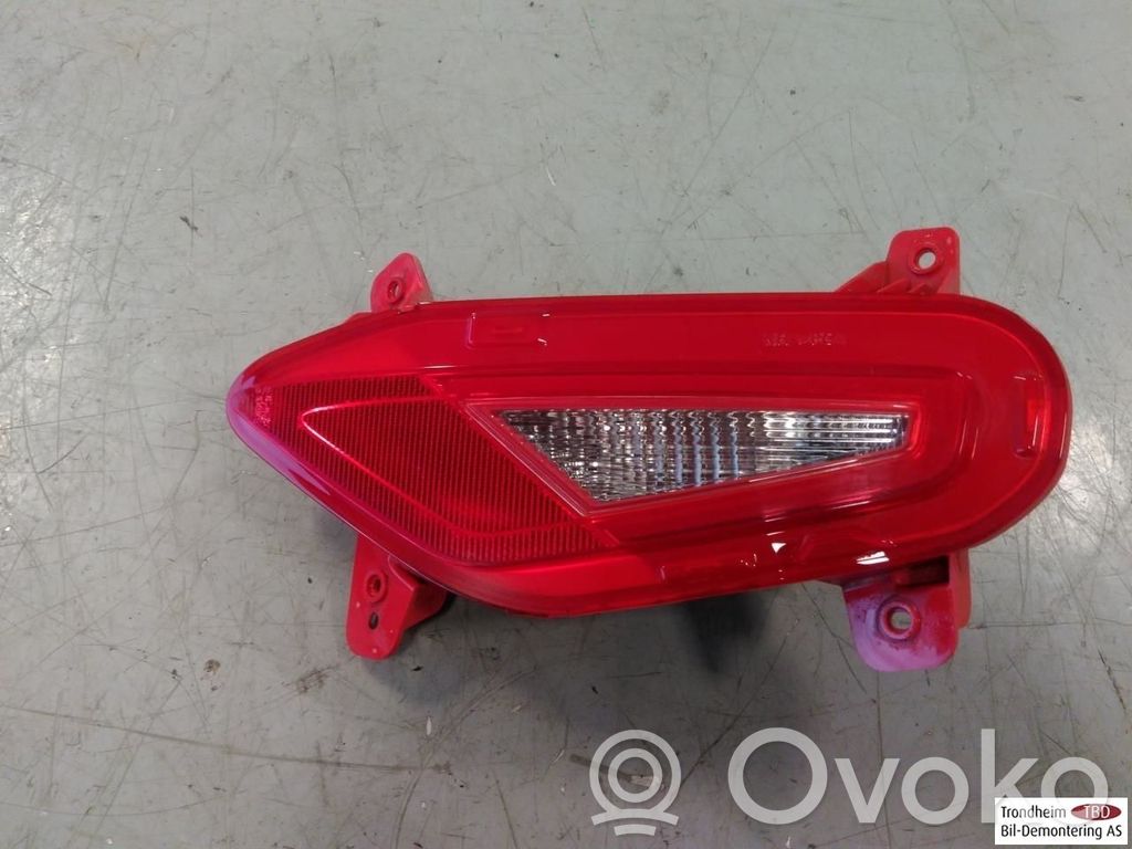 KIA Stonic Takapuskurin valo 