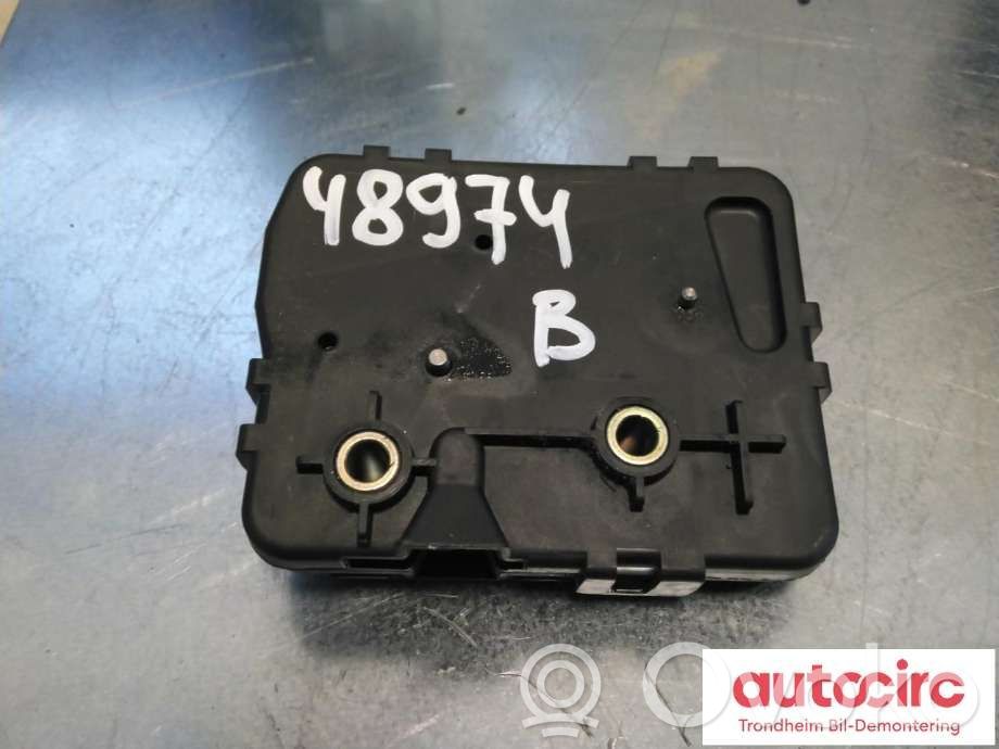 BMW 5 E60 E61 Tailgate lock latch 