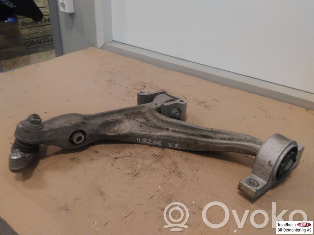 Volvo V60 Рычаг 