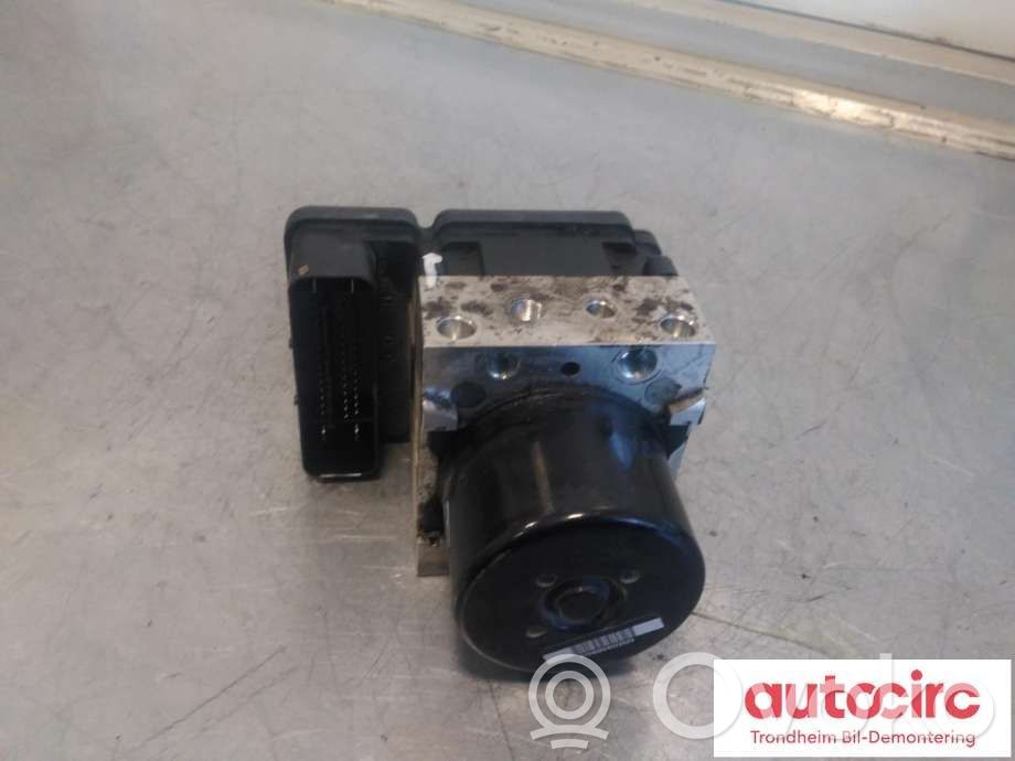 Volvo V40 ABS Pump 