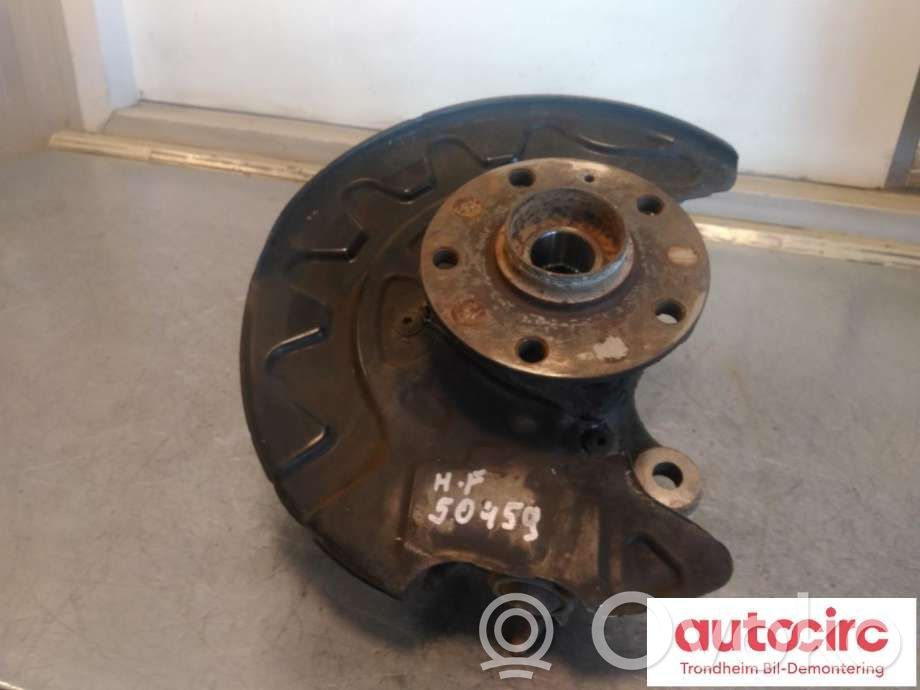 Skoda Octavia Mk3 (5E) Zwrotnica koła przedniego 
