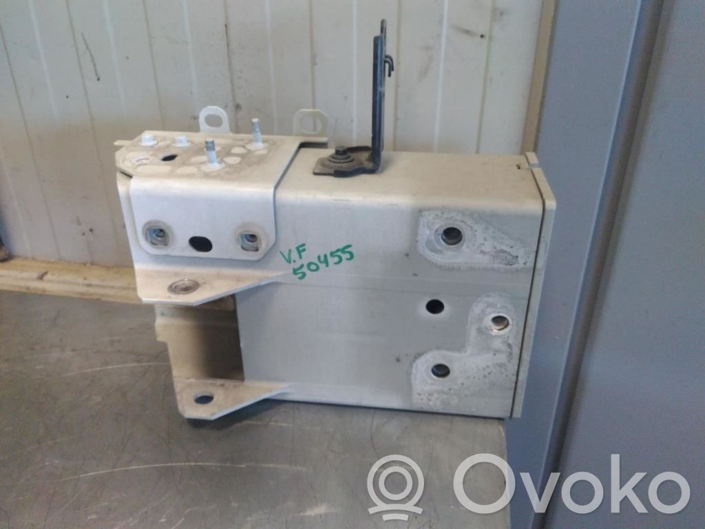 Volvo V60 Front bumper support beam 
