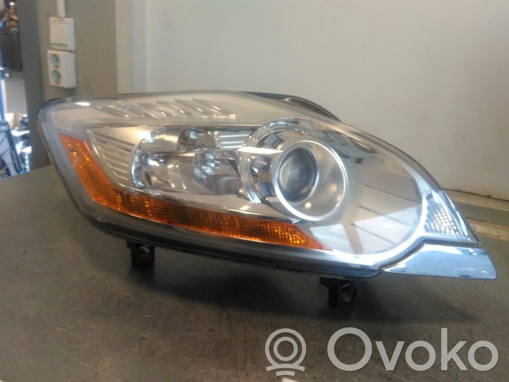 Ford Kuga I Scheinwerfer 