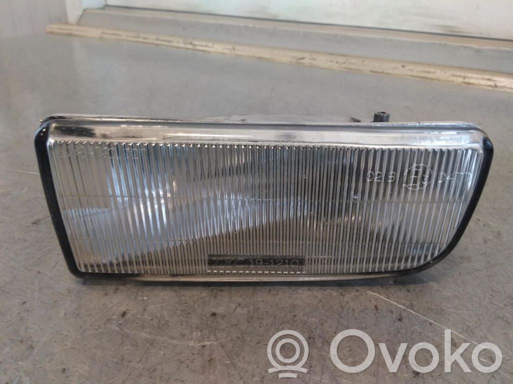 BMW 3 E36 Etusumuvalo 