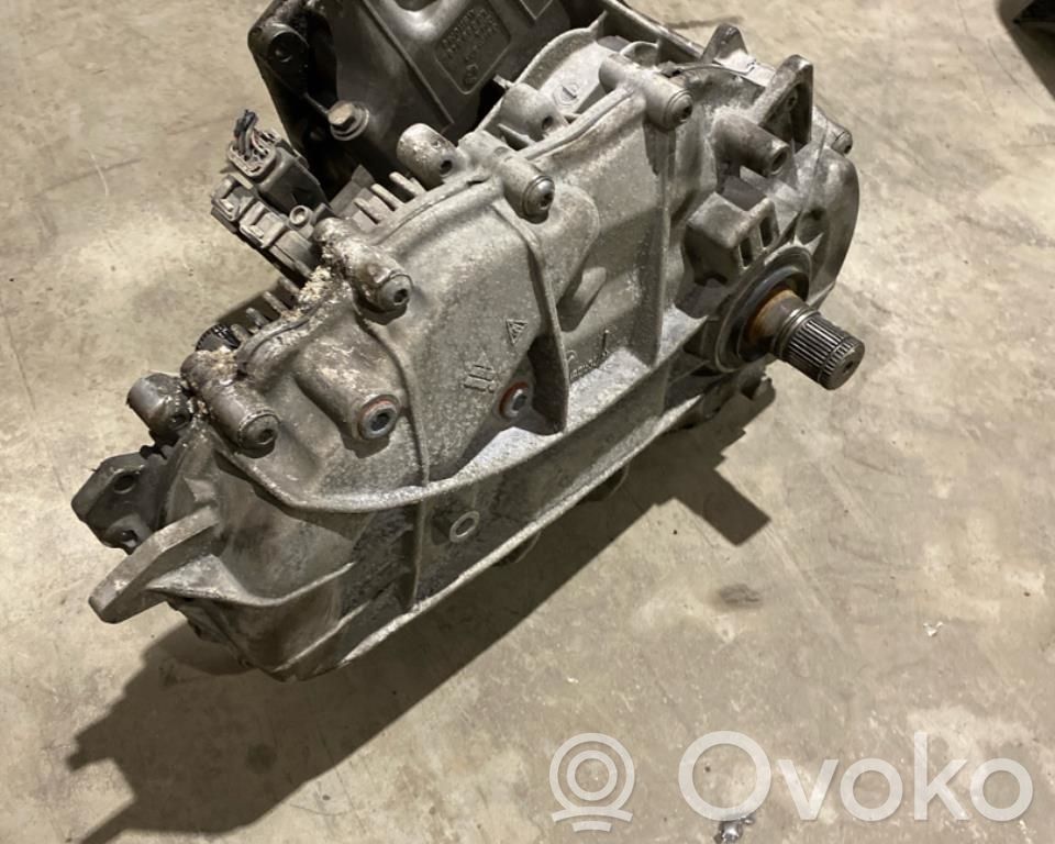 Porsche Cayenne (92A) Skrzynia rozdzielcza / Reduktor 