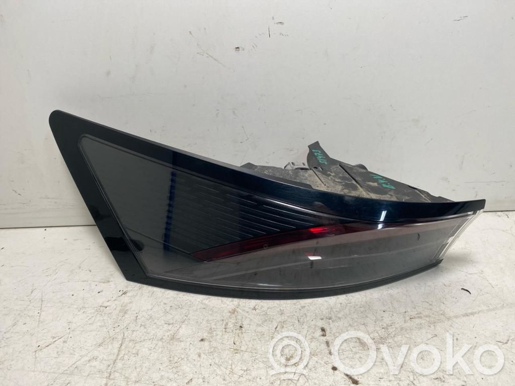 Nissan Ariya Lampa tylna 