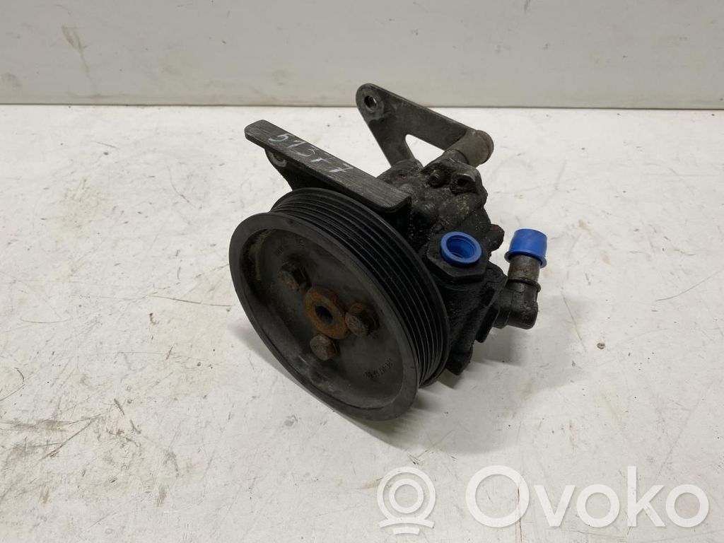 BMW X3 E83 Power steering pump 