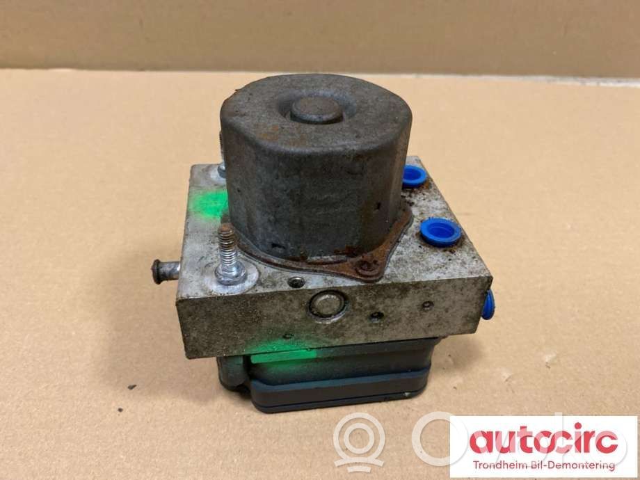 Tesla Model S ABS Blokas 