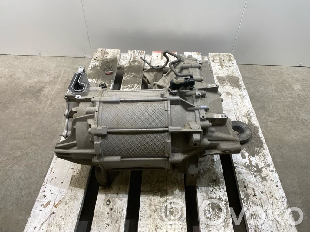 Skoda Enyaq iV Sähköauton moottori 