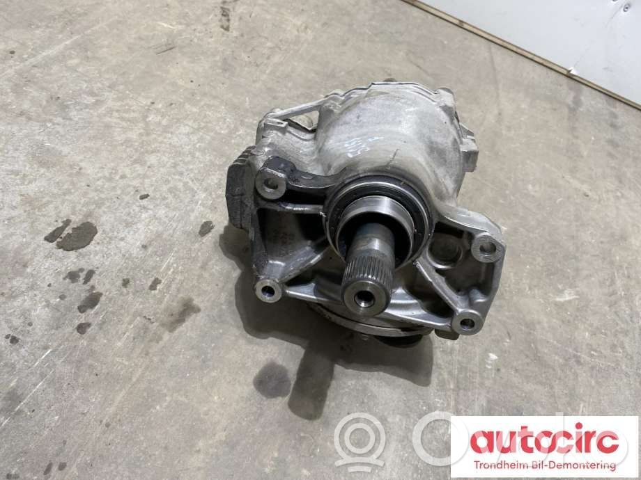 Volkswagen PASSAT B8 Carcasa de la caja de transferencia 