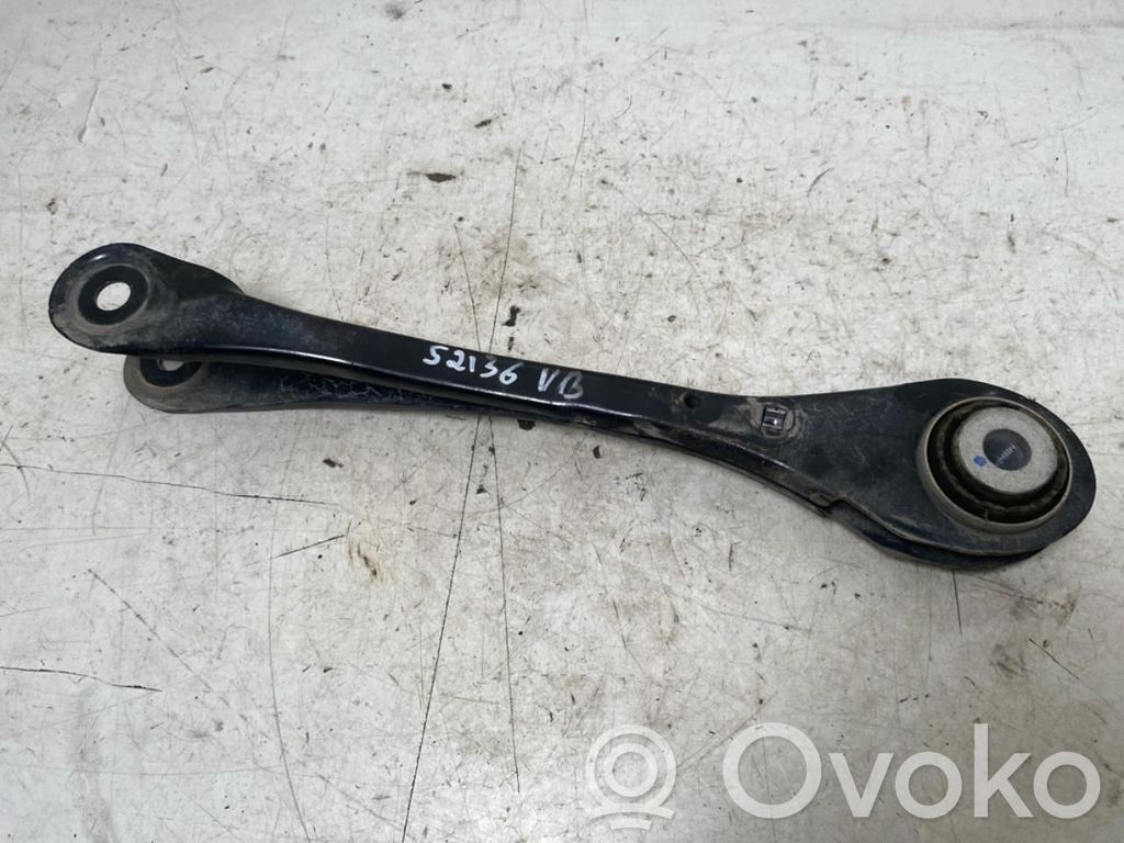 BMW iX Рычаг 