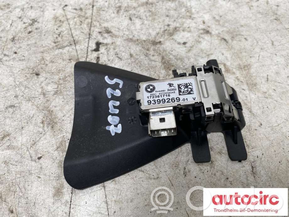 BMW X5 F15 Supporto anteriore per il sensore di parcheggio (PDC) 
