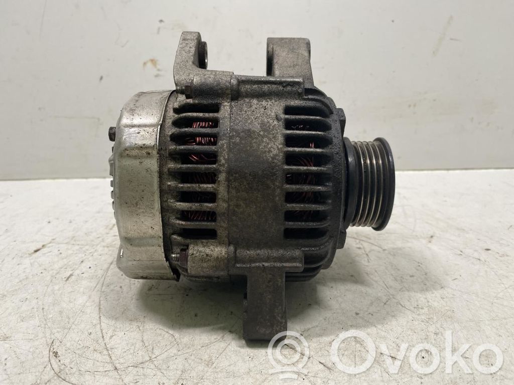 Toyota Corolla E110 Alternador 