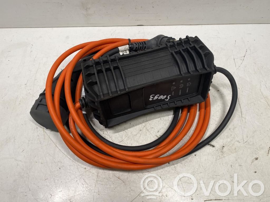 Opel Corsa F Sähköauton latauskaapeli 