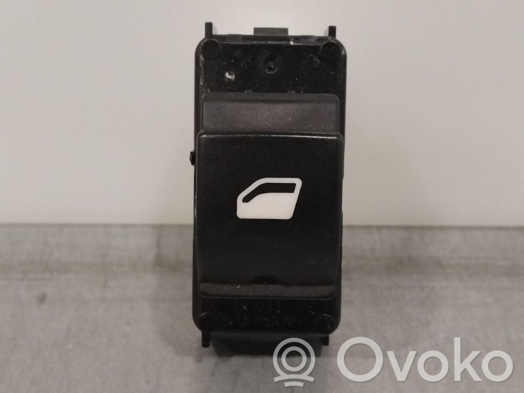 Peugeot 508 Electric window control switch 
