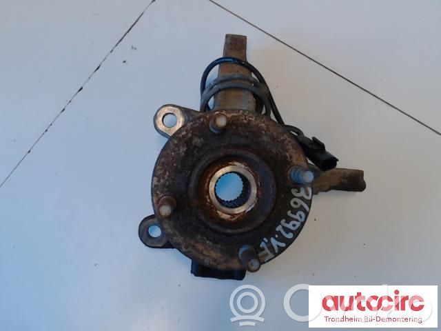 Achsschenkel vorne   400153VU0A,400153VU0A