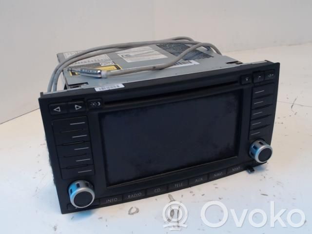Volkswagen Touareg I Panel / Radioodtwarzacz CD/DVD/GPS 