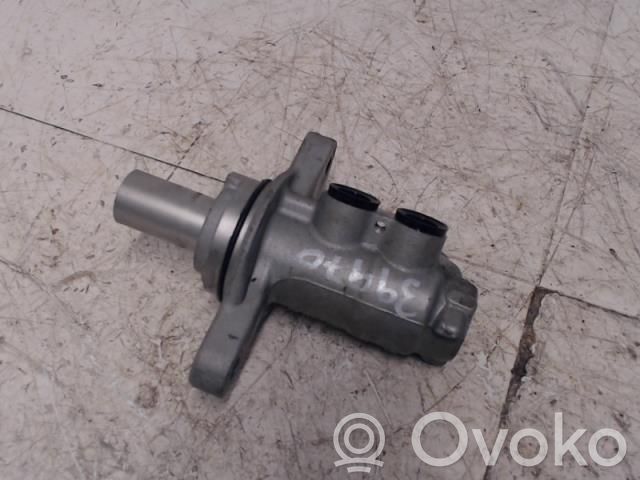 BMW i3 Pääjarrusylinteri 