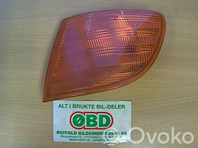 Mercedes-Benz Vito Viano W638 Kierunkowskaz przedni