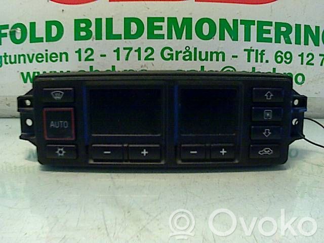 Audi A4 S4 B5 8D Console centrale, commande chauffage/clim 