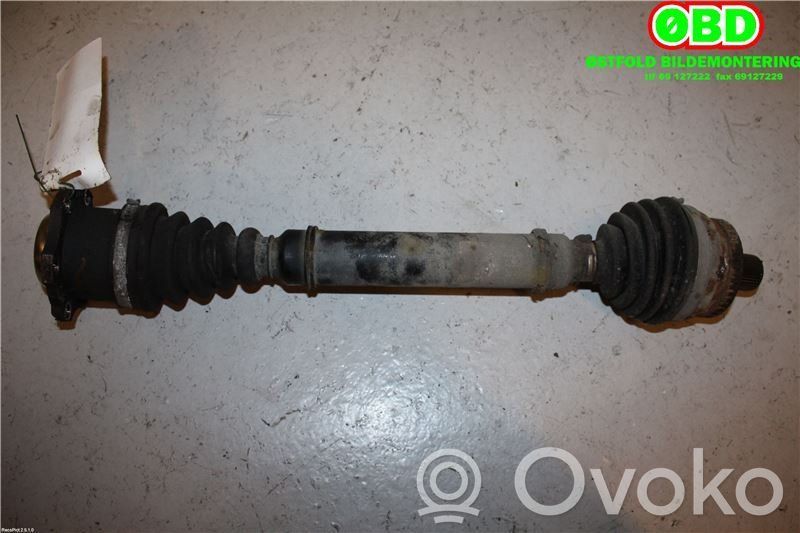 Audi A4 S4 B6 8E 8H Półoś przednia 