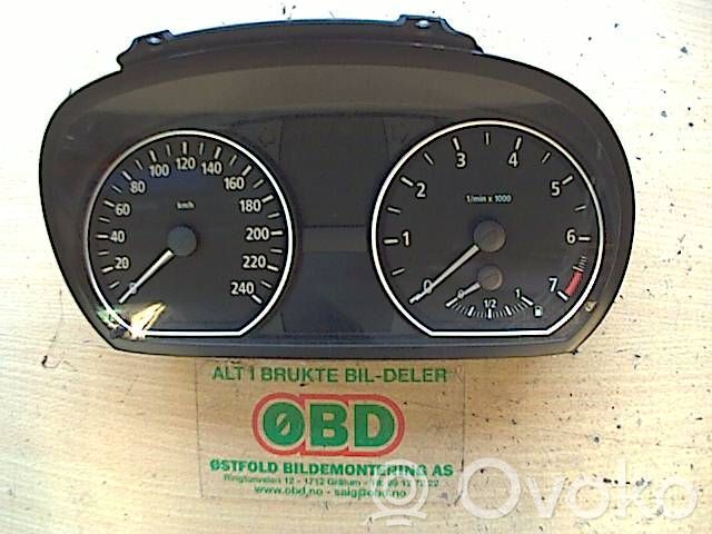 BMW 1 E81 E87 Nopeusmittari (mittaristo) 