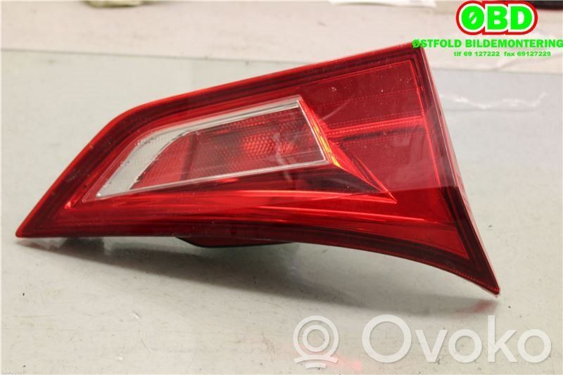 Toyota Auris E180 Lampă spate în caroserie 