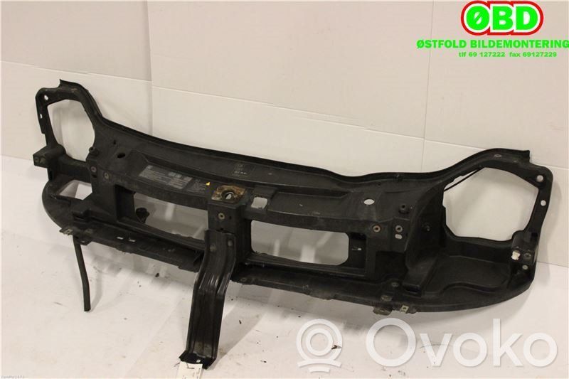 Opel Vivaro Radiatorių panelė 