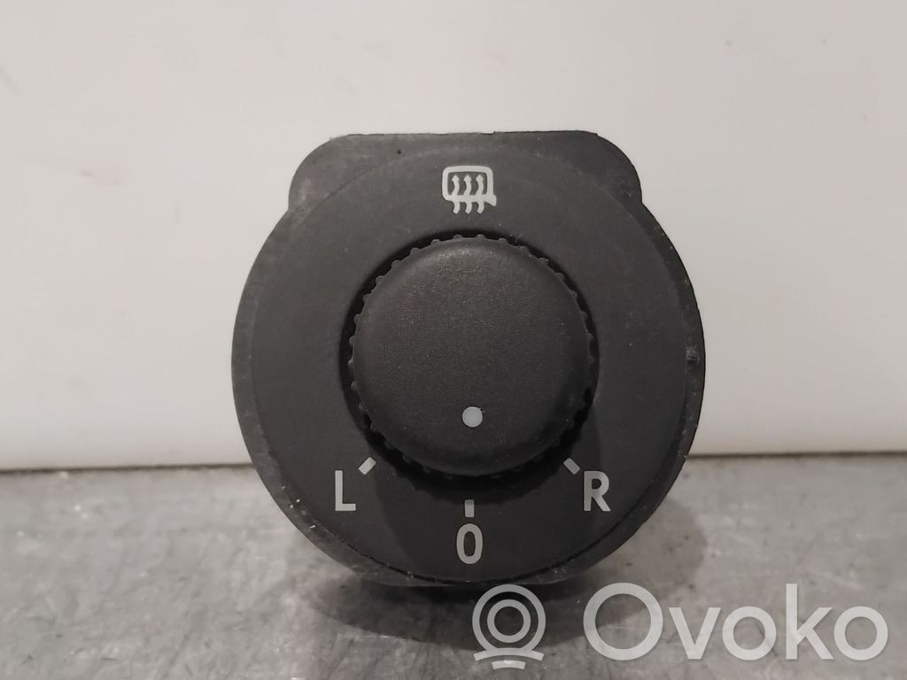 Volkswagen Up Wing mirror switch 
