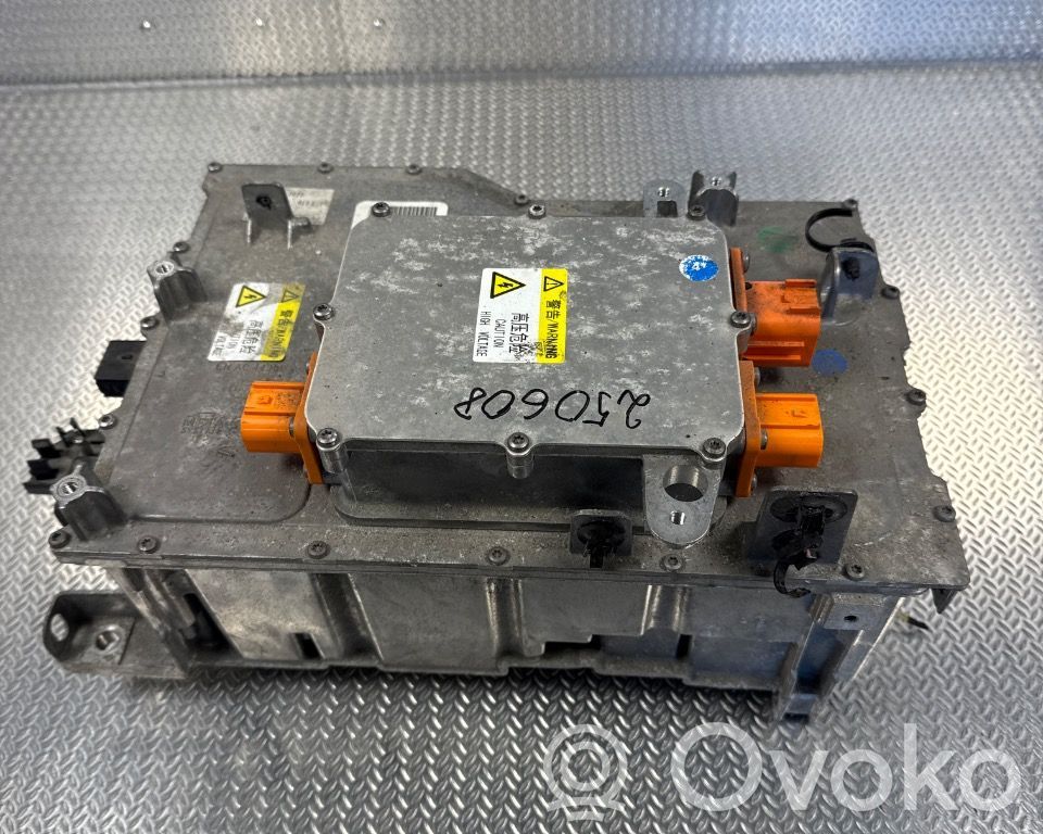Peugeot 2008 II Încărcător baterie (opțional) 