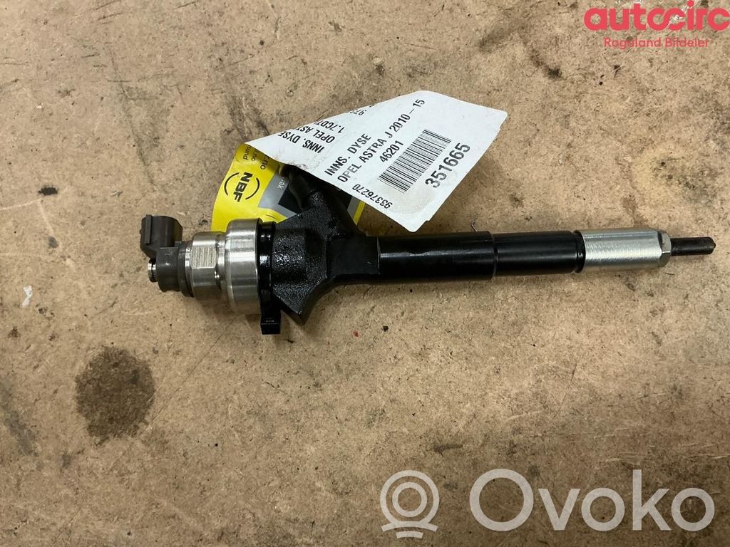 Opel Astra J Injector combustibil 