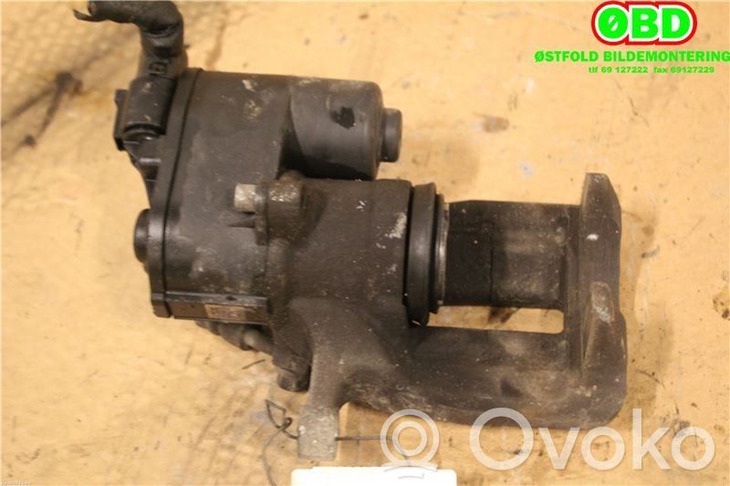 Volvo XC70 Pinza del freno posteriore